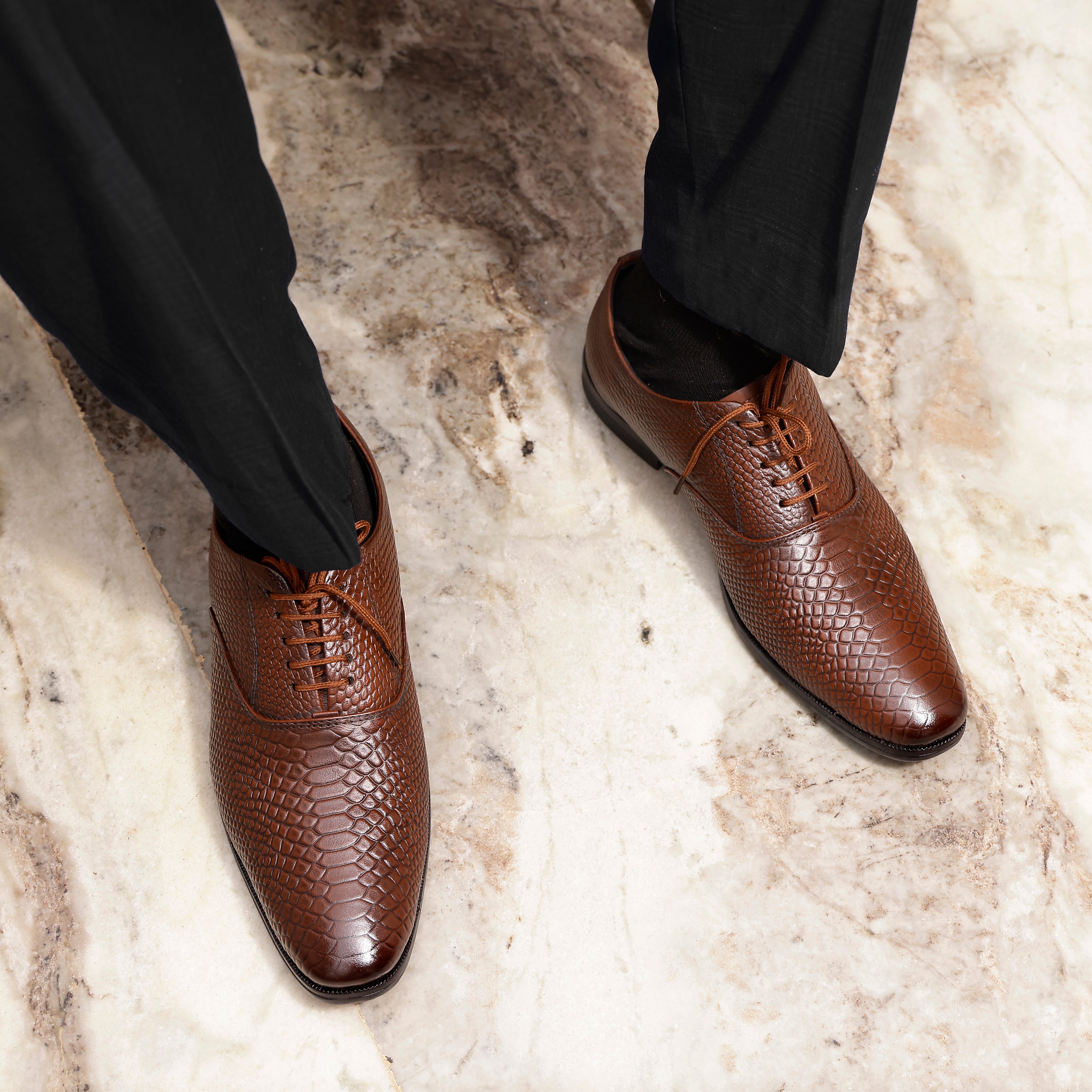 Gentle Luxe Python Texture Formal Shoes